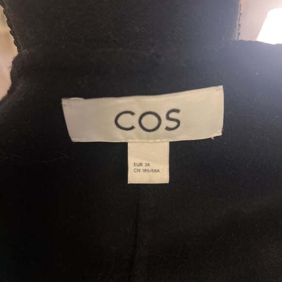 COS - Picture 4 of 5